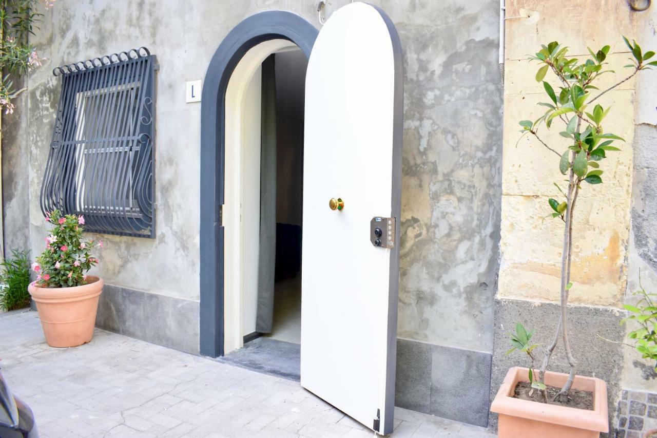 Camula Inn Apartament Катания Экстерьер фото